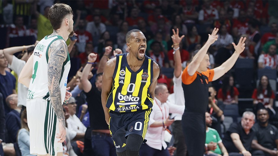 Fenerbahçe Final Four'da Tarih Yazdı: Avrupa Şampiyonu