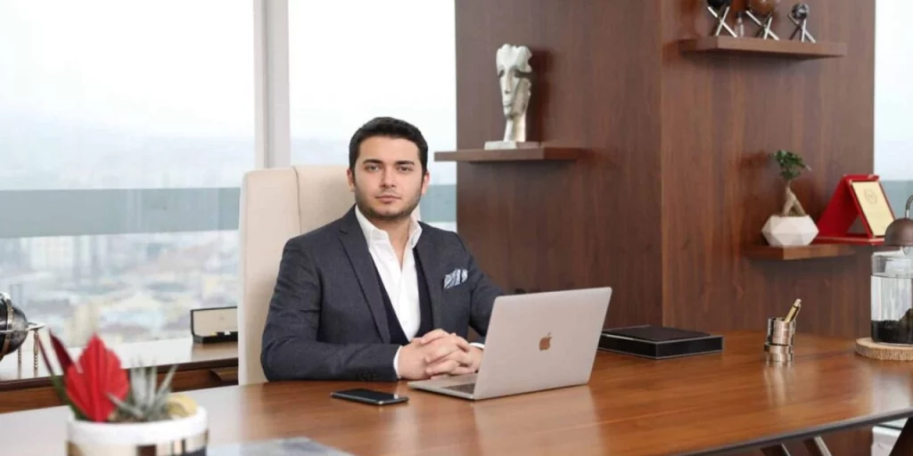 Thodex Skandalı: Fatih Özer Kimdir ve Hangi Suçlardan Yargılandı?
