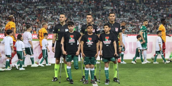 Konyaspor - Galatasaray Maçında Duygu Dolu Anlar: Gazzeli Çocuklar Seremonide Yer Aldı