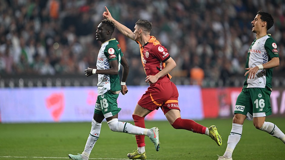 Sallai'den Galatasaray'a Karşı İki Gol