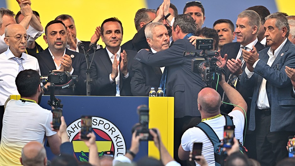 Fenerbahçe'de Eski Yönetici Uslu'dan Ali Koç'a İstifa Çağrısı