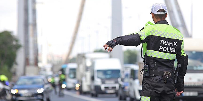 İçişleri Bakanlığı'ndan Ehliyet Affı Açıklaması: 689 Bin Ehliyete Geçici El Koyma