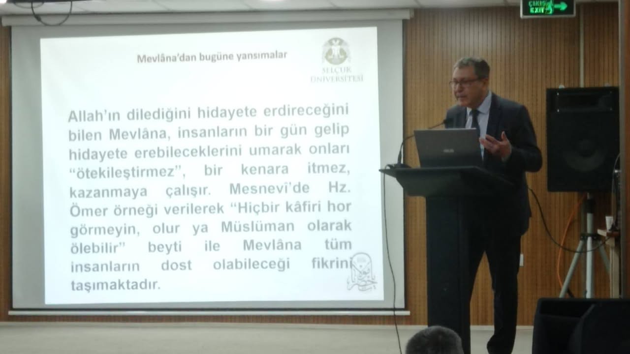 Akşehir'de Mevlana Edebiyat Akademisi Düzenlendi