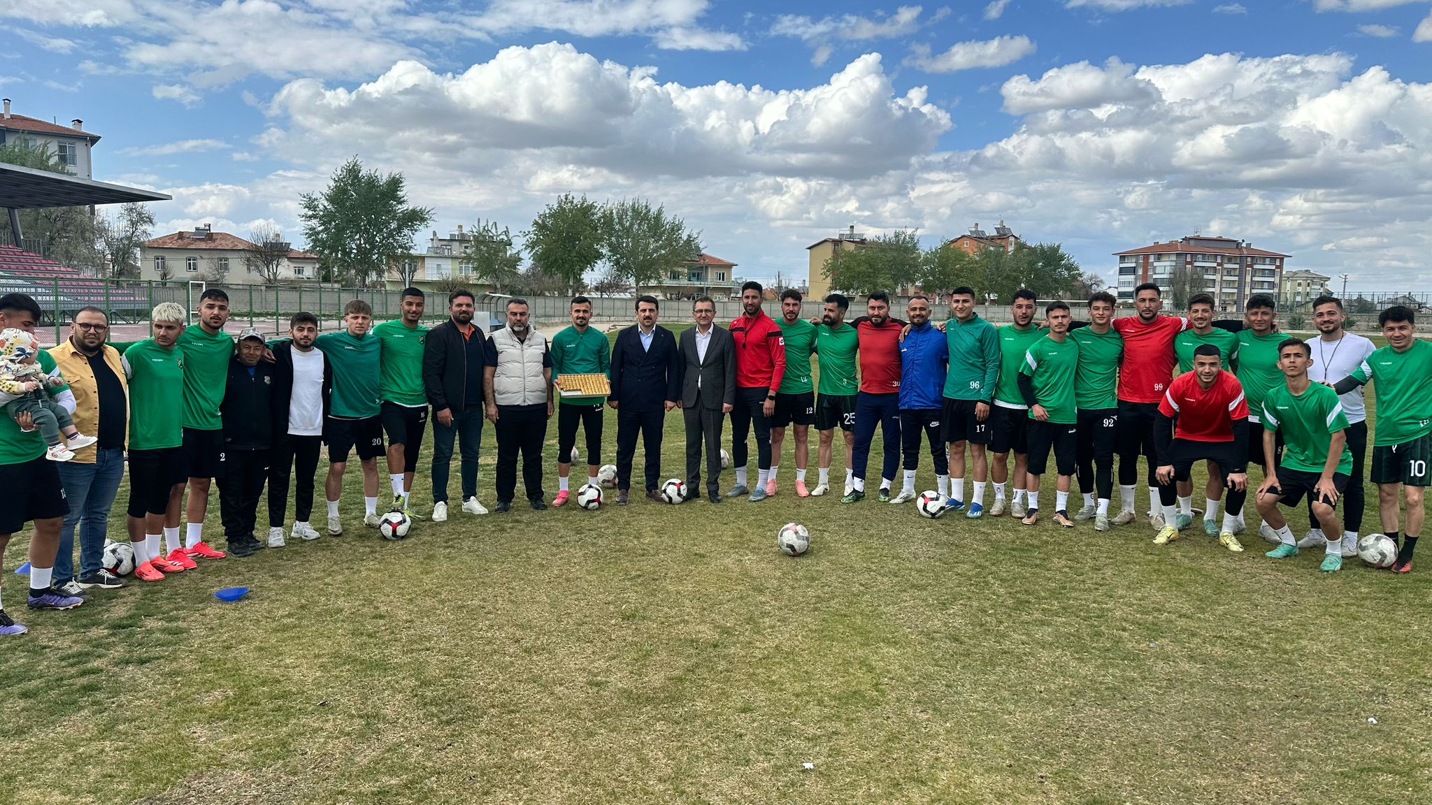 Karapınar Belediyespor'a Play-off Destek Ziyareti