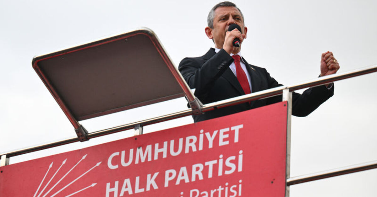 CHP Lideri Özel, Mersin'de Vatandaşlarla Buluştu