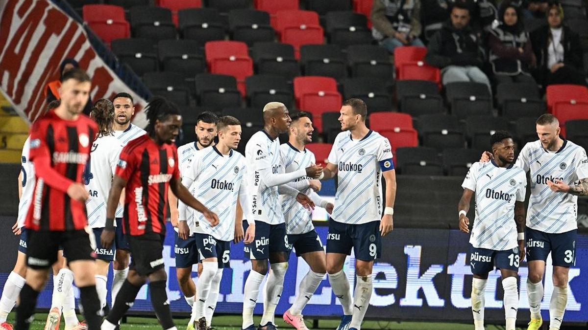 Trendyol Süper Lig'de Fenerbahçe, Gaziantep FK Deplasmanında