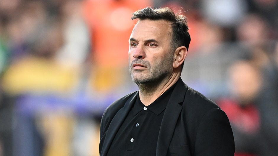 Galatasaray, Eyüpspor'u 5-1 Mağlup Etti: Okan Buruk Şampiyonluk ve İç Transfer Hedeflerini Açıkladı