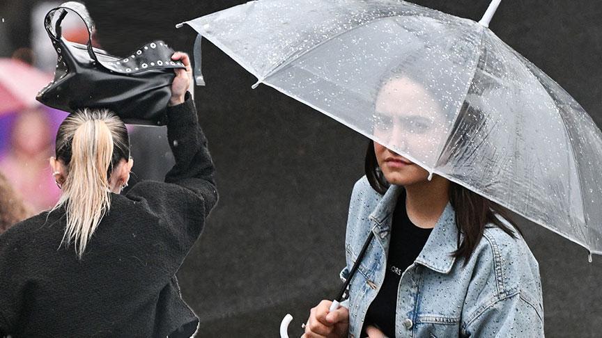 Meteoroloji'den Şiddetli Hava Uyarısı: Yeni Haftada Türkiye Soğuk ve Yağışlı Havaya Hazırlanıyor