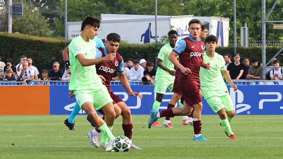 Trabzonspor U19, UEFA Gençlik Ligi Finalinde Barcelona'ya Boyun Eğdi