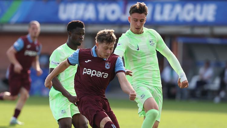 Trabzonspor U19, UEFA Gençlik Ligi'nde Finalde Barcelona'ya Mağlup Oldu