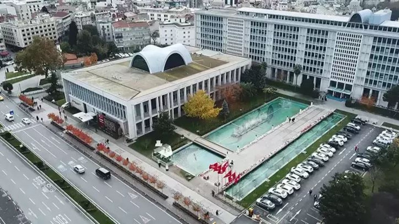 İBB Yolsuzluk Soruşturmasında Gözaltına Alınan 2 Şüpheli Serbest