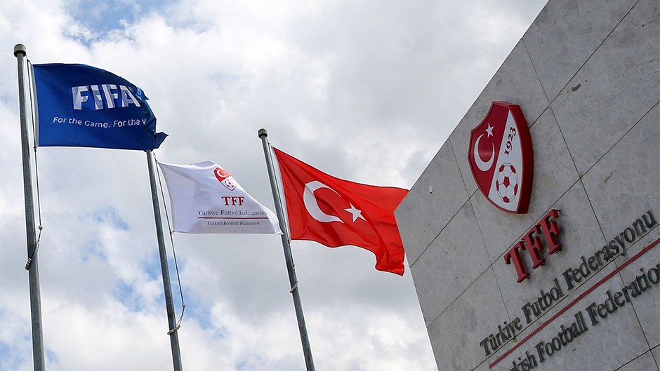 Fenerbahçe Yöneticiye PFDK'dan Hak Mahrumiyeti Cezası
