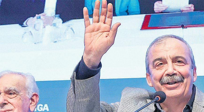 TBMM Başkanvekili Sırrı Süreyya Önder Vefat Etti