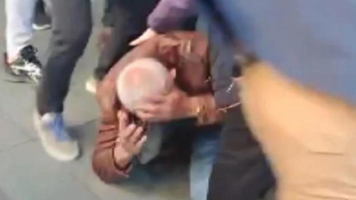 CHP Genel Başkanı Özgür Özel'in AKM'deki Anma Töreni Sırasında Yaşanan Olay