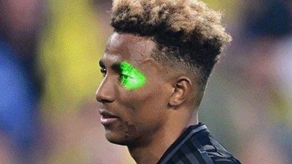 Fenerbahçe-Beşiktaş Derbisinde Gedson Fernandes'e Lazer Saldırısı: Şahıs Gözaltına Alındı
