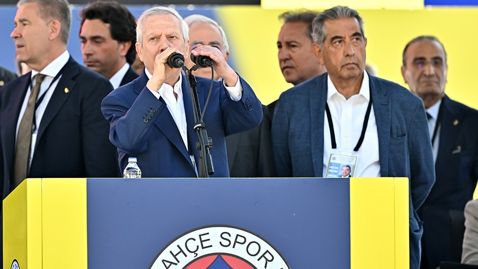 Aziz Yıldırım'dan Fenerbahçe Başkan Adaylığı Sinyali: Mahmut Uslu Sert Açıklamalar Yaptı