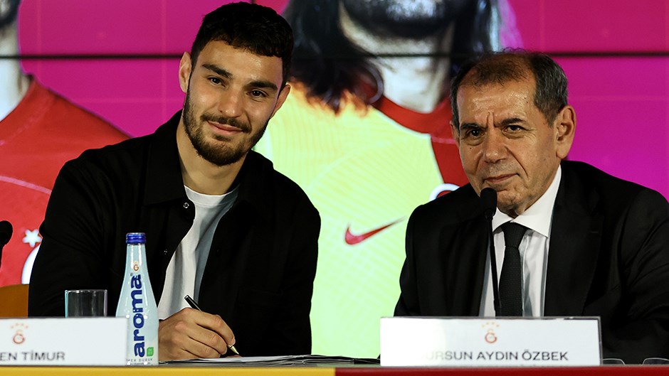 Kaan Ayhan, Galatasaray'da Kalmaya Karar Verdi: Sözleşmesi 2027'ye Kadar Uzatıldı