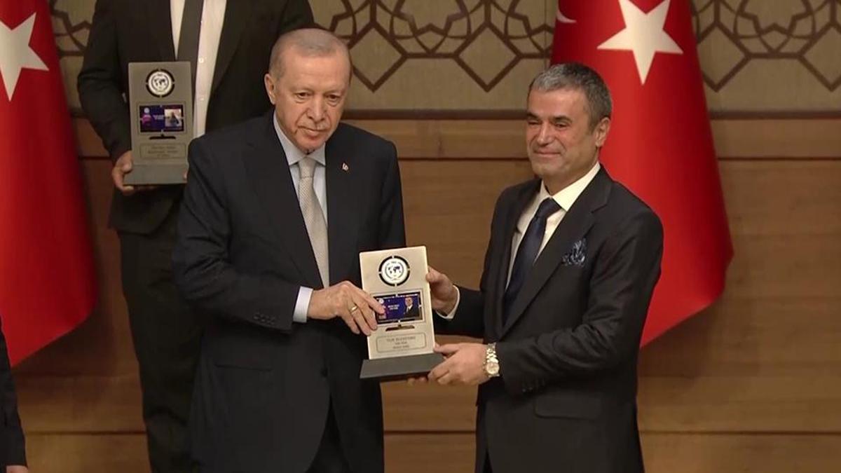 CNN TÜRK, 10. Anadolu Medya Ödülleri'nde 