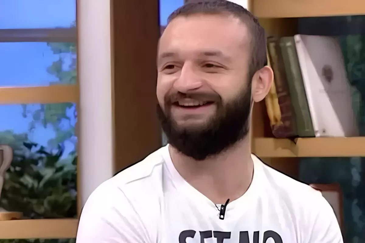 Aykut Elmas, Sırrı Süreyya Önder Paylaşımının Ardından Sosyal Medya Hesabını Kapatttı