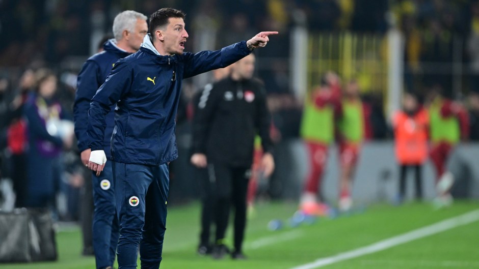 Fenerbahçeli Mert Hakan Yandaş Ameliyat Edildi