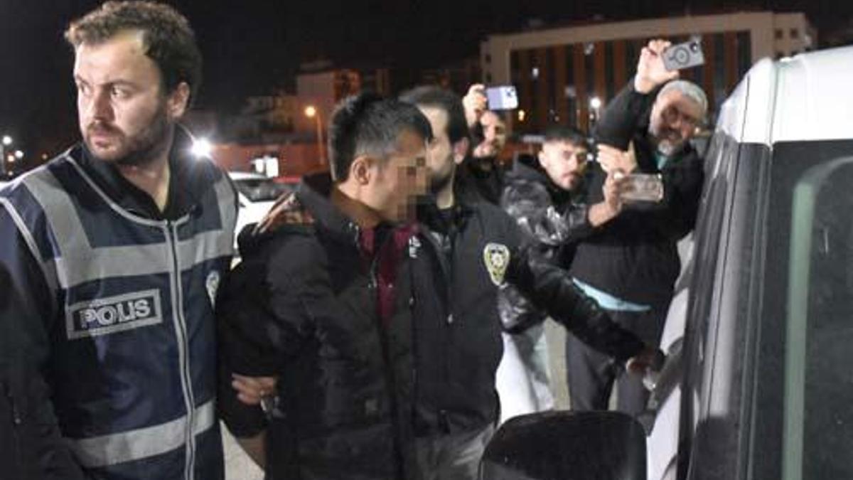 Sivas'ta İki Kardeşin Evlerinde Boğazları Kesilerek Öldürülmesi: Şüpheli Gözaltına Alındı