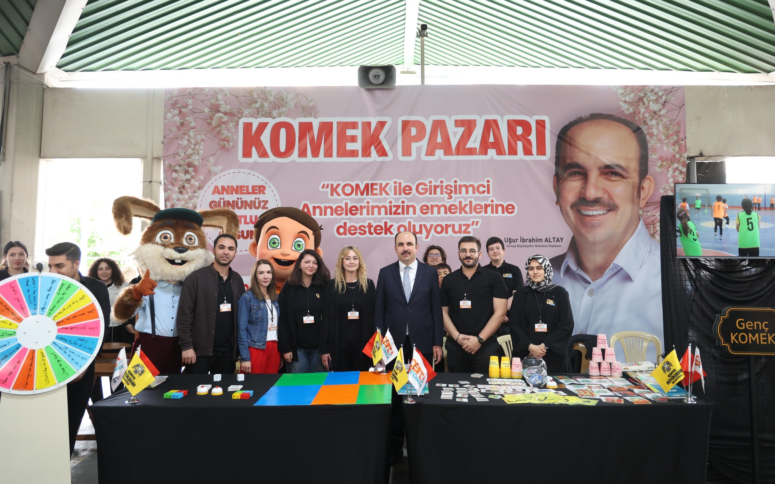 Komek Pazarı, Konya Halkını Bekliyor
