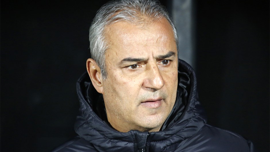 Persepolis Teknik Direktörü İsmail Kartal, Galibiyet Sevinciyle Basın Toplantısını Terk Etti