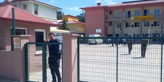 Giresun'da Lise Saldırısı: İki Kişi Hayatını Kaybetti, Saldırgan Yakalandı