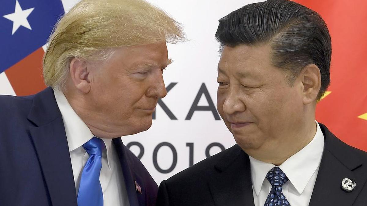Trump, Çin ile Ticaret Görüşmeleri Öncesinde Tarife İndirimi Sinyali Verdi