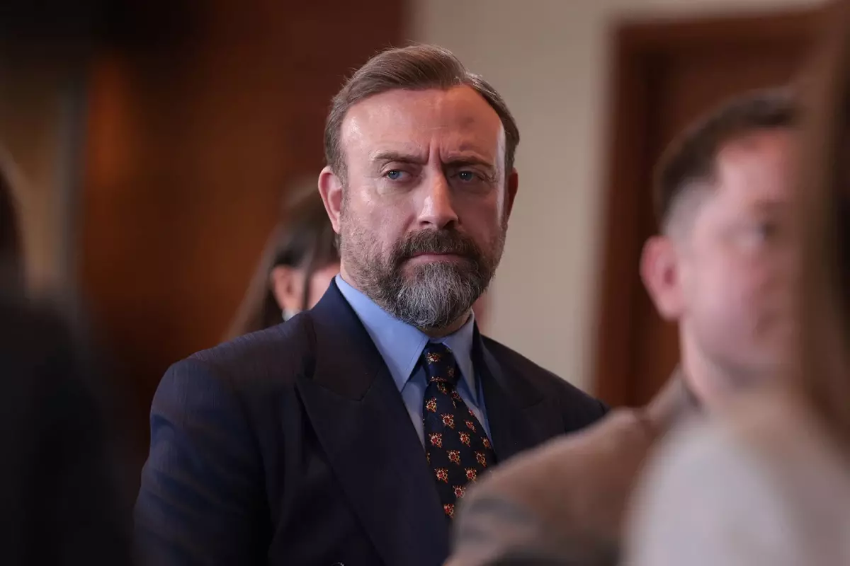 Halit Ergenç ve Rıza Kocaoğlu'nun Gelirleri Mahkemede Açıklandı