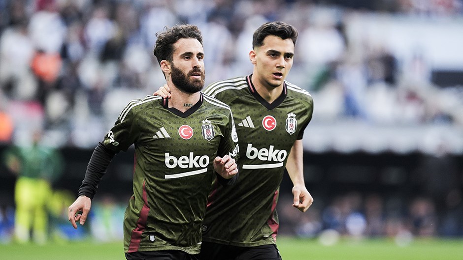 Beşiktaş, Adana Demirspor'u 4-1 Yendi ve Üçüncülük Sıralamasında Avantaj Yakaladı