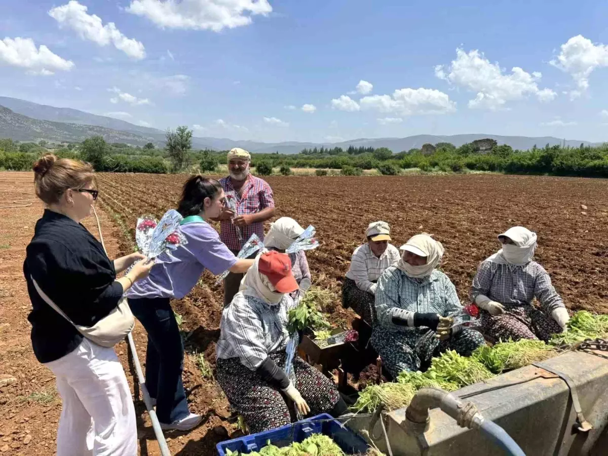 Karacasu Belediyesi Anneler Günü'nü Özel Etkinlikle Kutladı