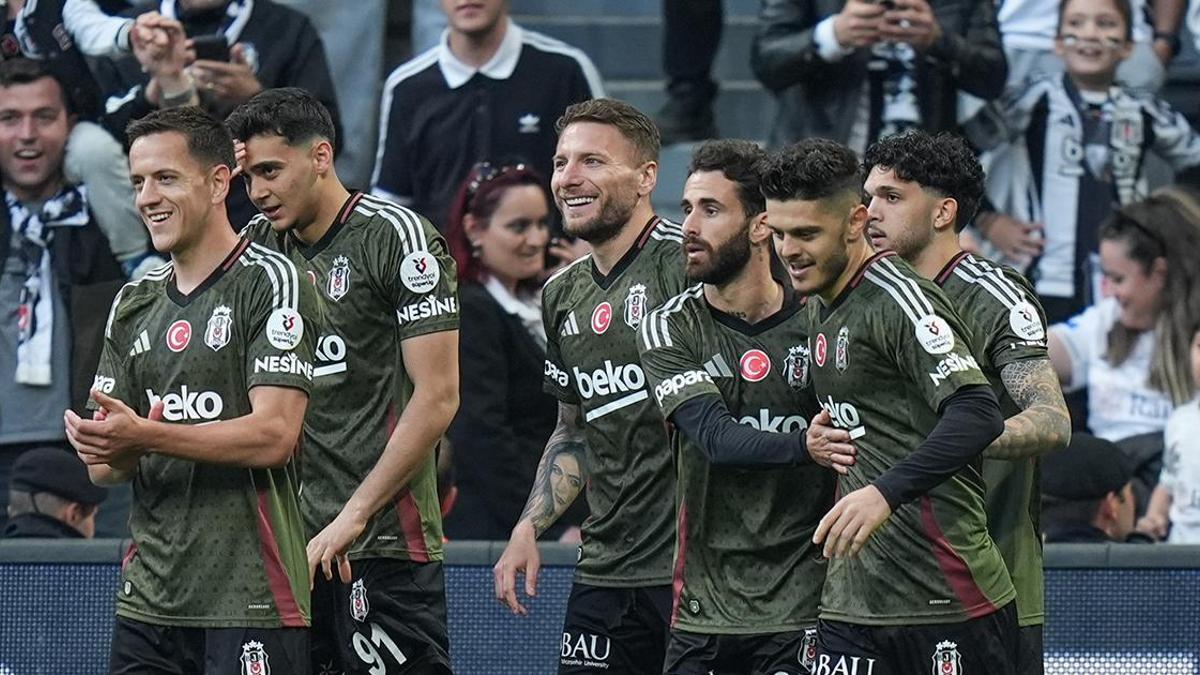 Beşiktaş, Adana Demirspor'u Kendi Evinde Konuk Etti: Maç Canlı Anlatımı
