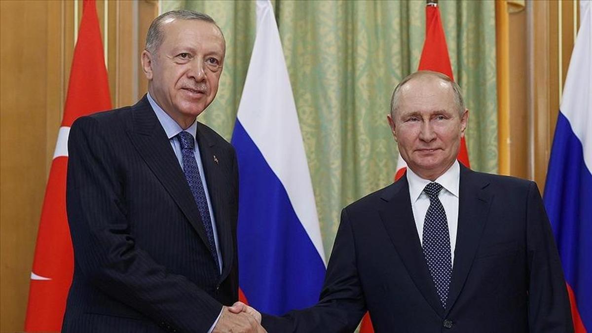 Putin, Ukrayna ile Doğrudan Görüşmeye Açık Olduğunu Bildirdi