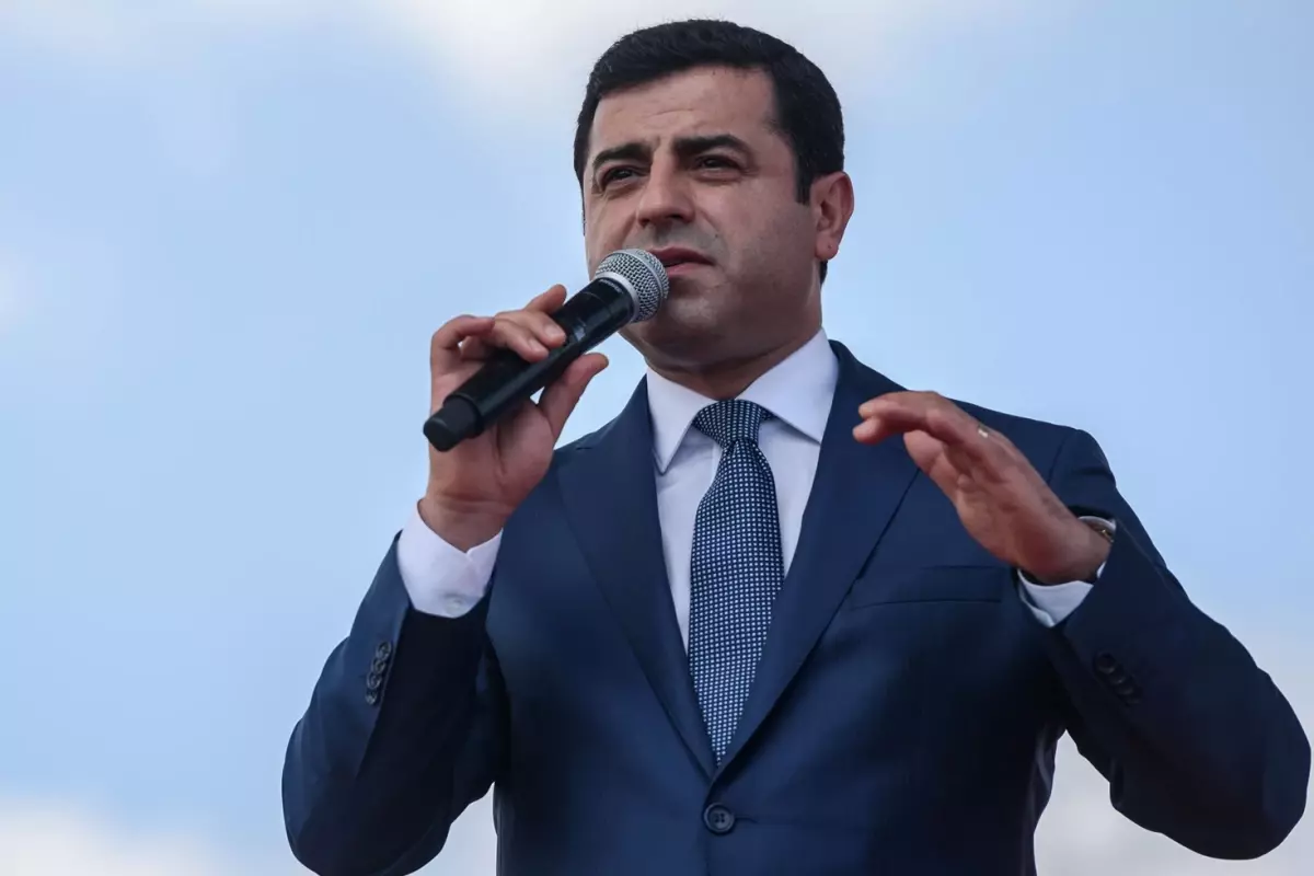 PKK'nın Fesih Kararına Selahattin Demirtaş'tan Destek Açıklaması