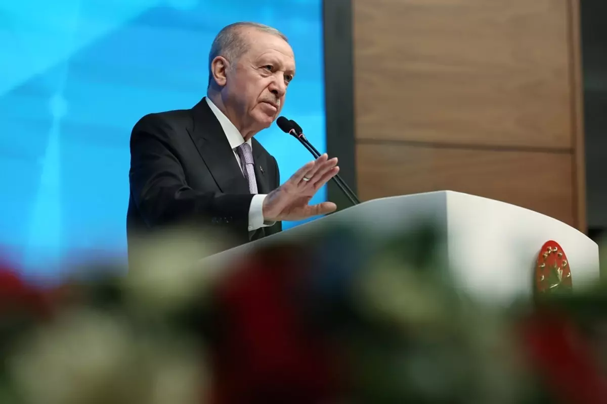 Cumhurbaşkanı Erdoğan: Suç İşleyenlerin ve Kendini Yasadan Üstün Görenlerin Tepelerine Bineceğiz