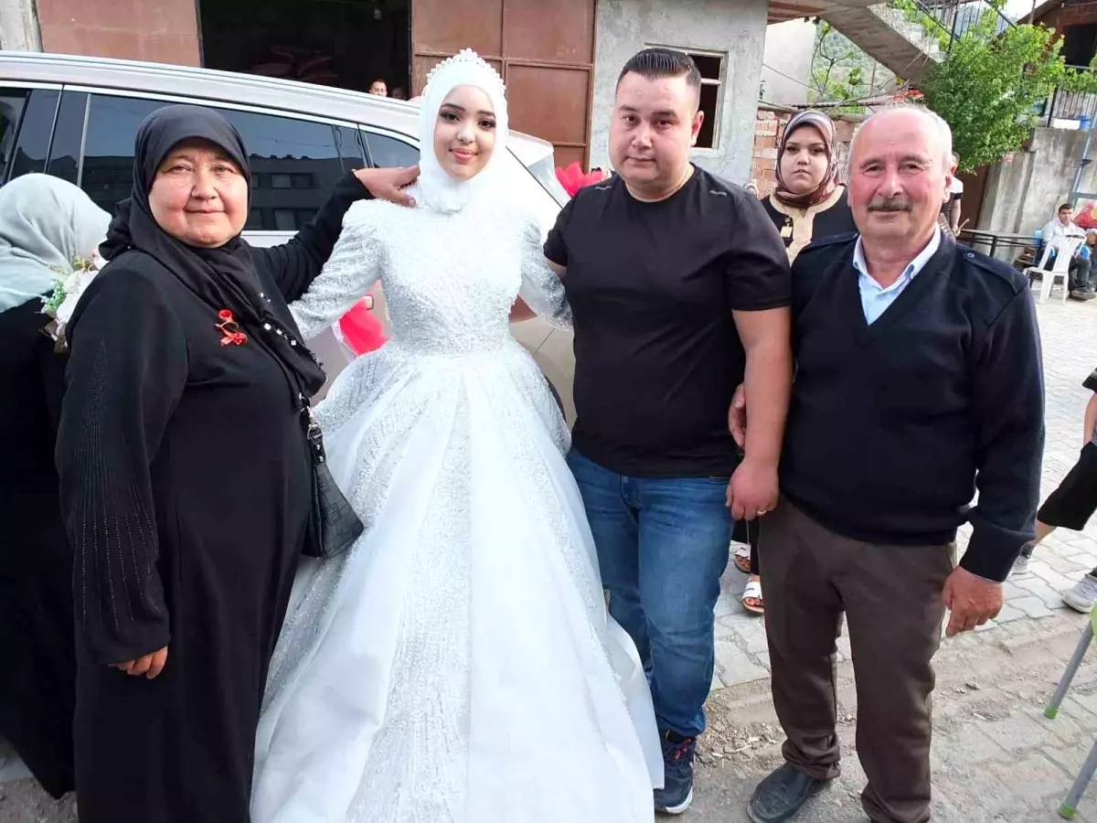 Karaderede Ertuğrul Karcı ve Fetiha Ebu Abdullah'ın 3 Günlük Düğün Şöleni Düzenlendi