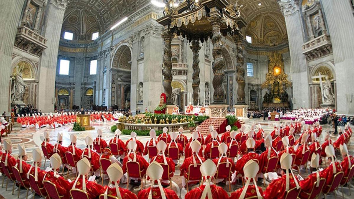 Papalık Seçimi: 1006 Günlük Bekleyiş ve Şaşırtıcı Gerçekler