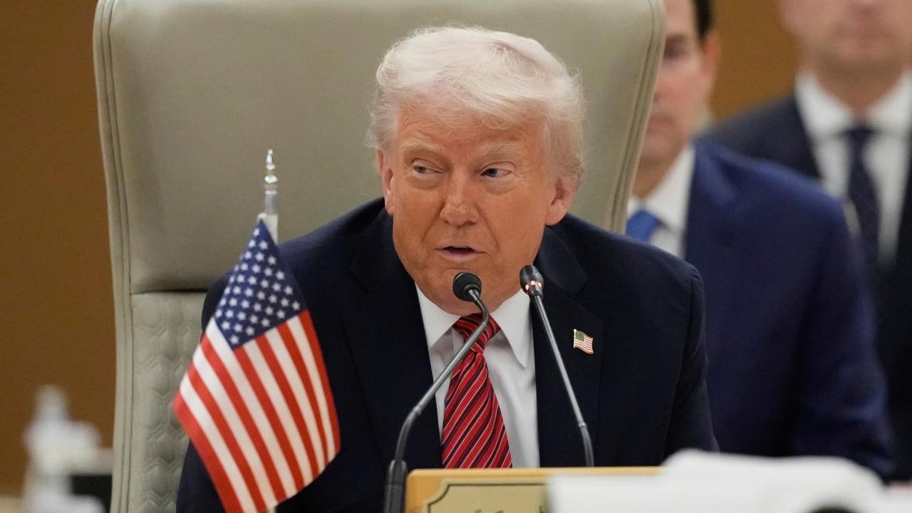 Trump, Suriye'ye Yaptırımları Kaldırma Kararı Aldı