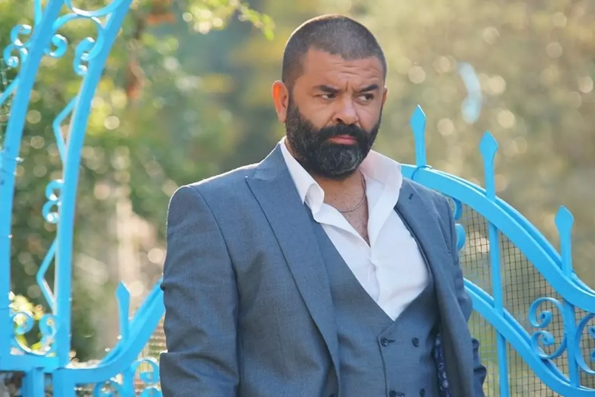 Bülent Şakrak, Yeni Aşkı Duygu Arabacıoğluna Romantik Akşam Yemeği