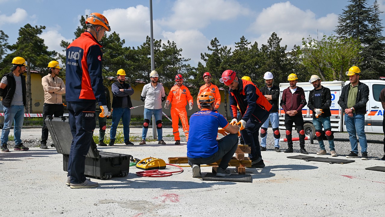 Selçuklu Belediyesi Personeli, Afetlere Karşı Hazırlıklarını Tamamlıyor