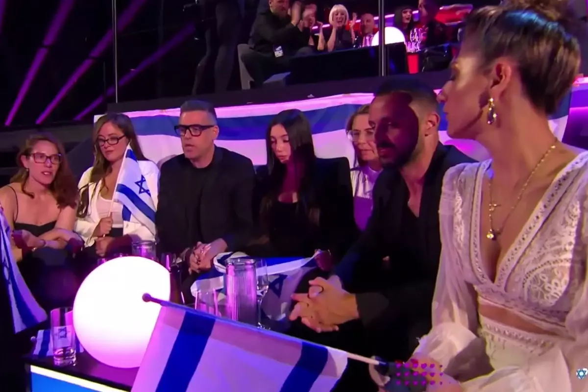 Eurovision'da Protestolar ve Azerbaycan'ın İsrail'e Verdiği 12 Puan Dikkat Çekti