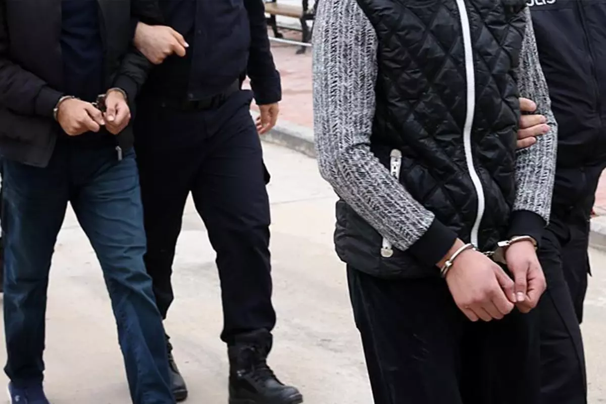 Kırıkkale'de Husumetli Taraflar Arasında Silahlı Kavga: 1 Ölü, 3 Yaralı ve 3 Tutuklama