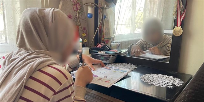 Hatay'da Başörtülü Öğrenciye Hakaret İddiası: Öğretmen Açığa Alındı