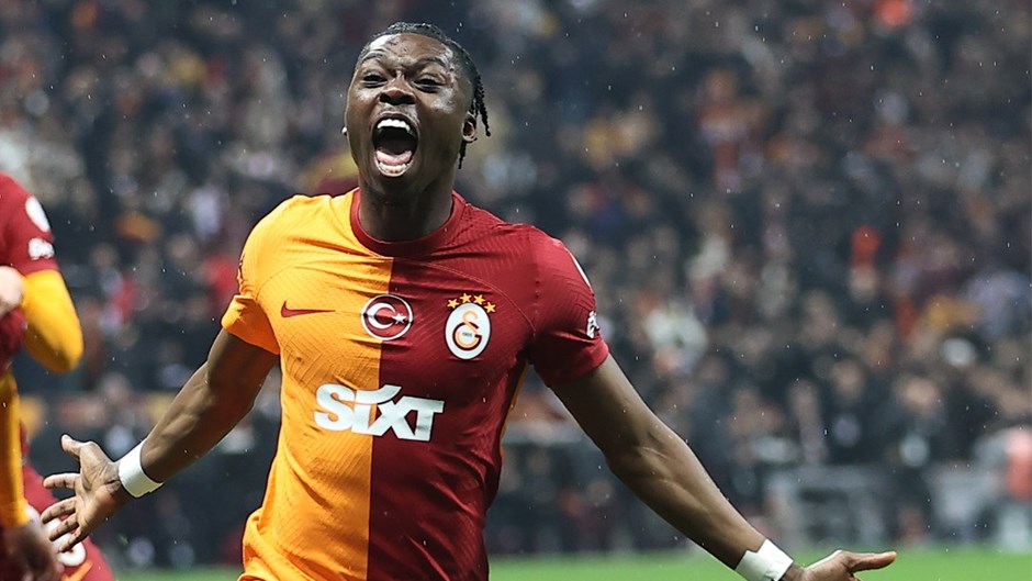 Galatasaray'da Derrick Köhn'e Talip Yağmuru
