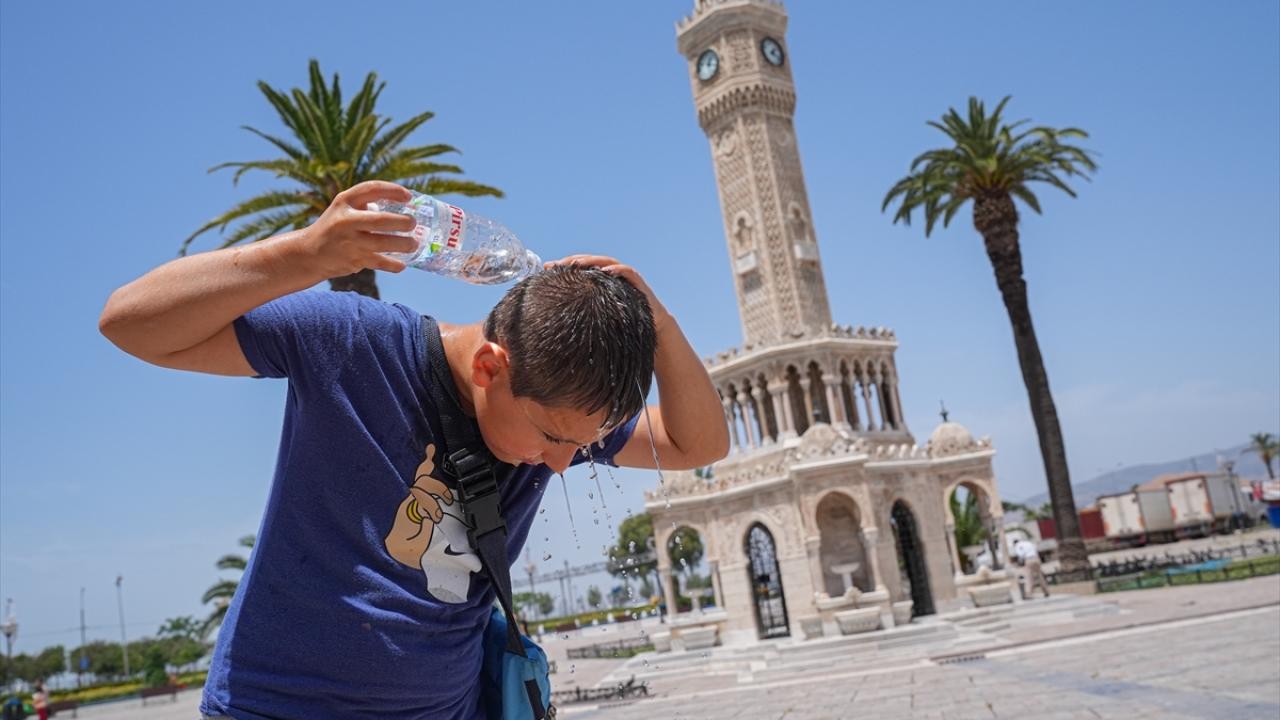 Hava Sıcaklıkları Mevsim Normallerinin Üzerine Çıkacak: Vatandaşlar Uyarılıyor