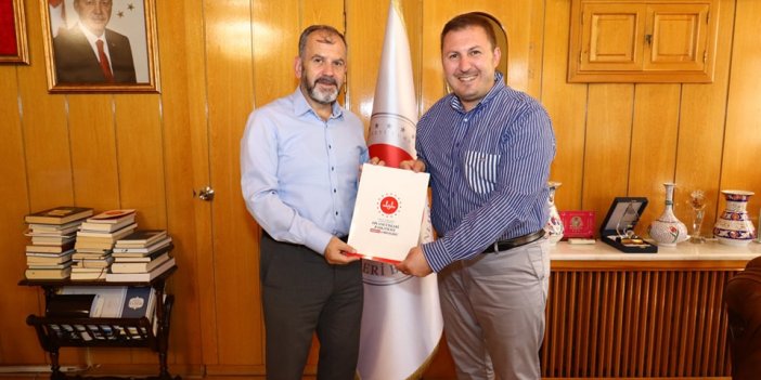 Hafız Kal Yarışması Türkiye Birincisi, Müftü Öge'yi Ziyaret Etti