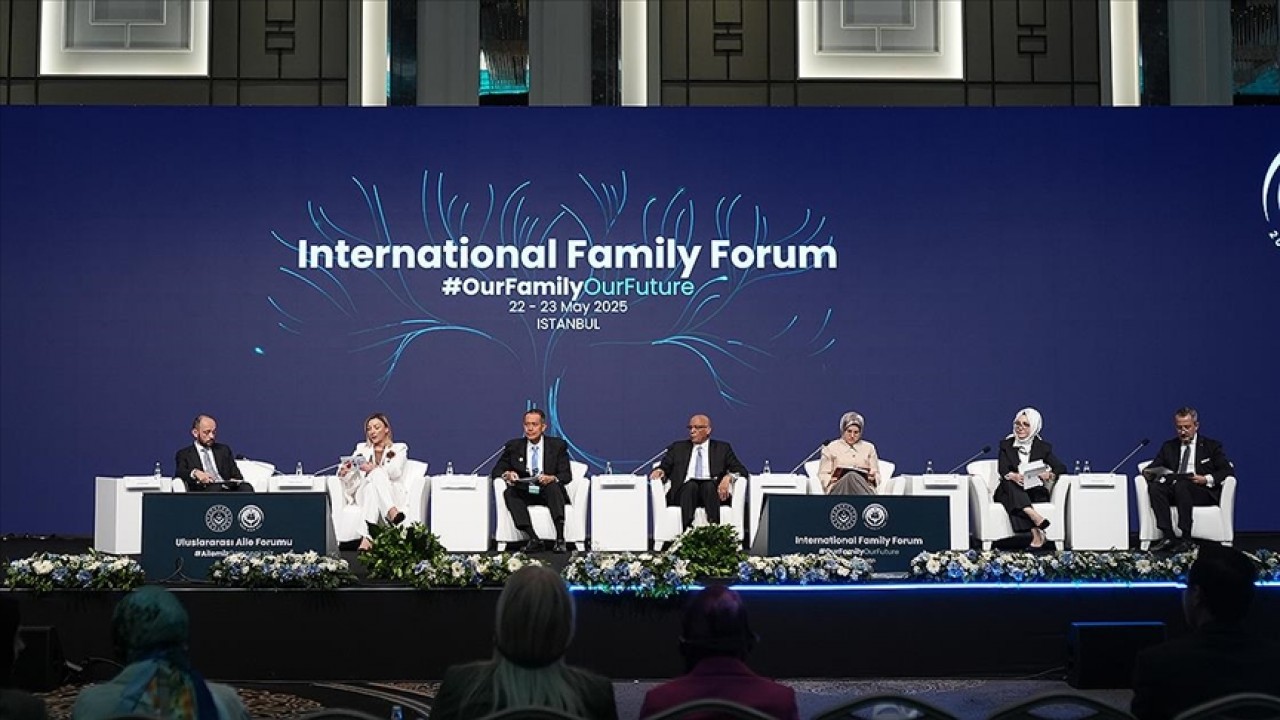 Uluslararası Aile Forumu İlk Gününde Aile Değerleri ve Medyanın Rolü Masaya Yatırıldı