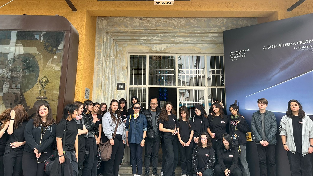 Konya'da Liseli Gençlere Sosyal Girişimcilik Eğitimi Veriliyor