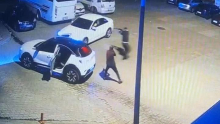 Kağıthane'de Kalaşnikoflu Saldırı: Site Girişinde Kurşun Yağdıran Saldırganlar